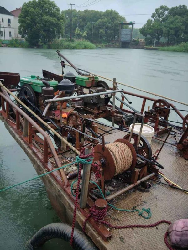 金股配资网 为省饲料钱，养殖户非法捕捞8.45吨螺蚬！